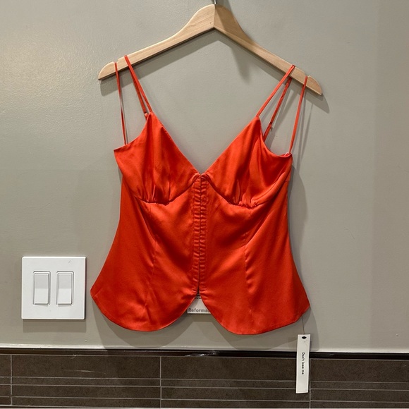 Reformation Lumi Silk Charmeuse V-Neck Sleeveless Camisole Top (Red Coral) - Picture 6 of 16